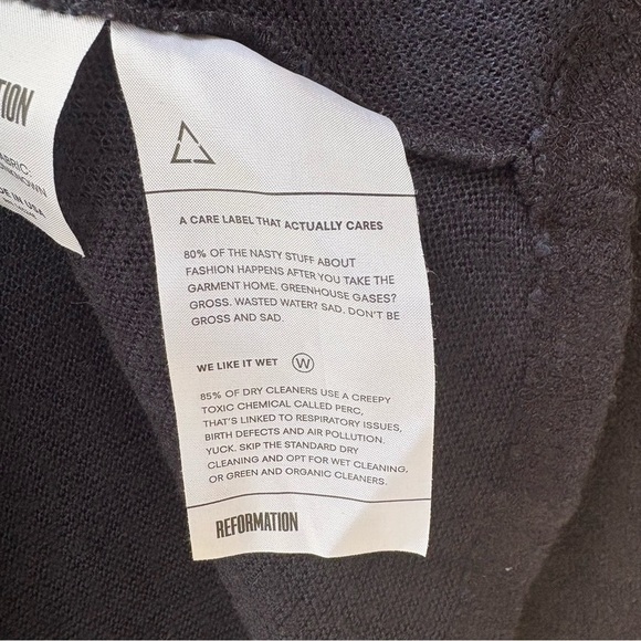 Reformation Surplus Fabric Navy Sweater Size Small - Picture 4 of 5